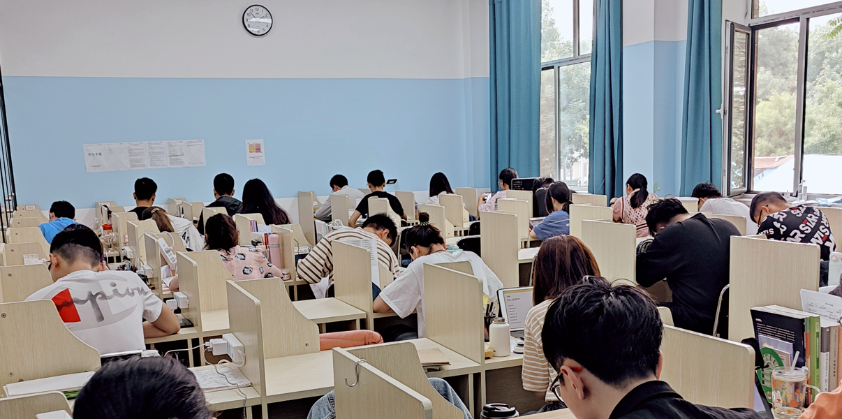 三明考研寄宿学校-学习氛围